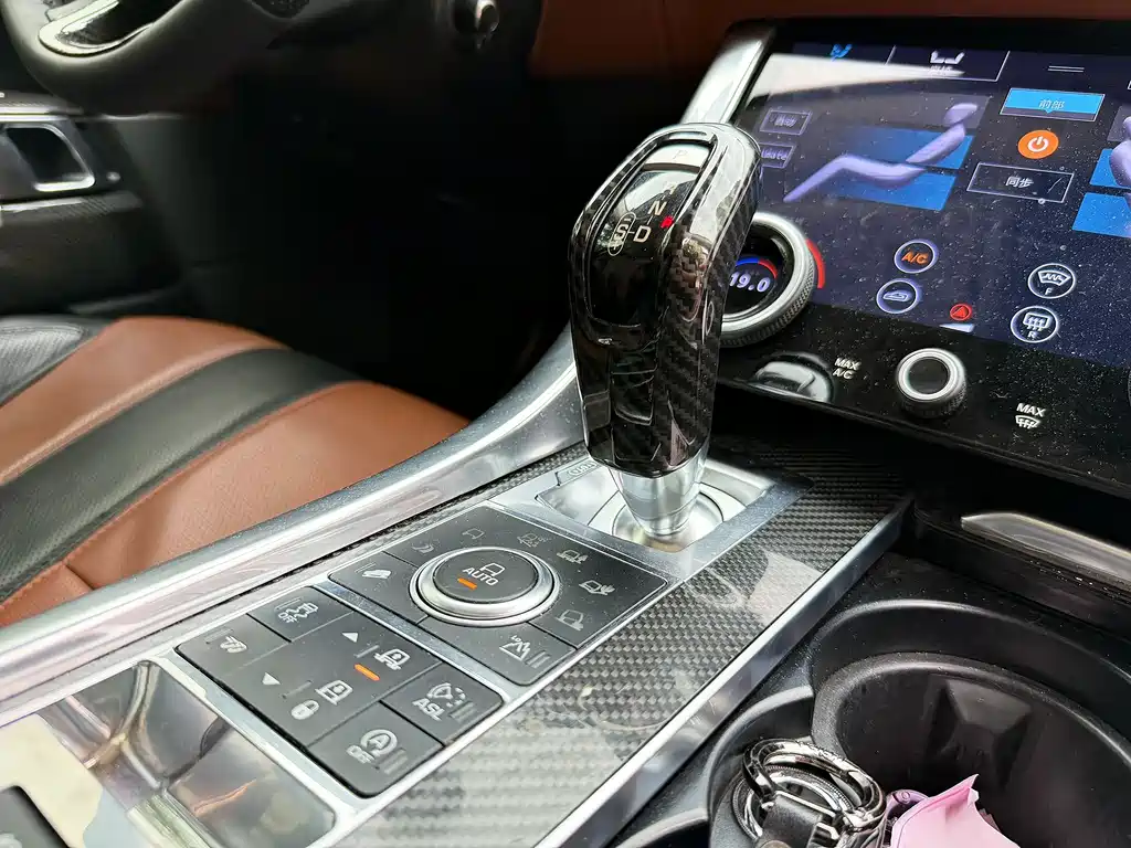 Land Rover Range Rover Sport 2016 — фото 12