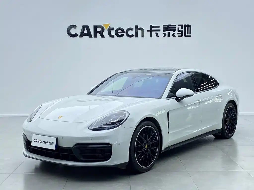 Porsche Panamera 2024 — фото 1