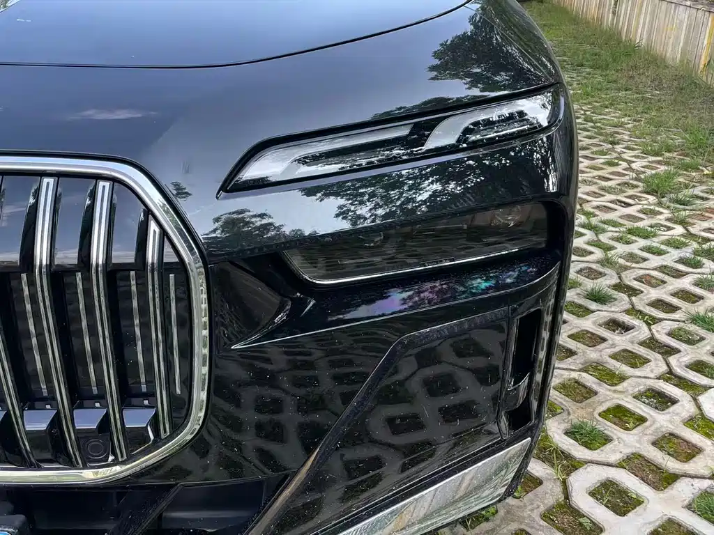 BMW 7 Series 2023 — фото 17