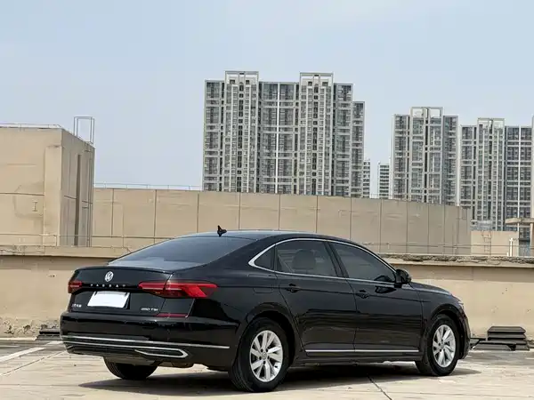 Volkswagen Passat 2021