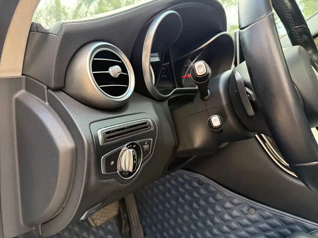 Mercedes-Benz C-Class 2015 — фото 10