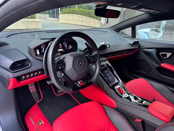 Lamborghini Huracan 2021
