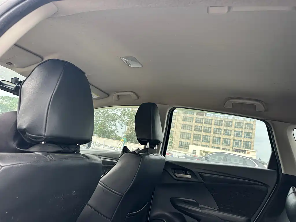 Honda Fit 2015 — фото 10