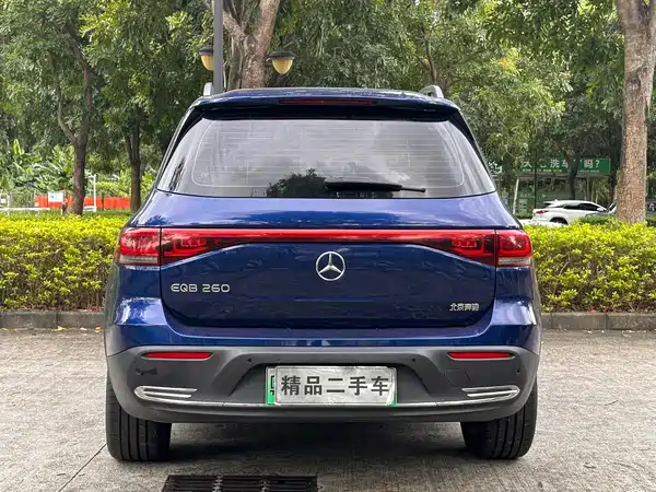 Mercedes-Benz EQB 2023