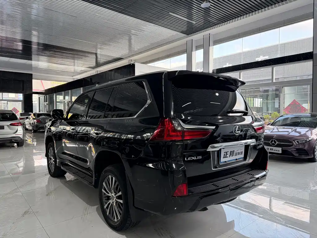 Lexus LX 2020 — фото 5