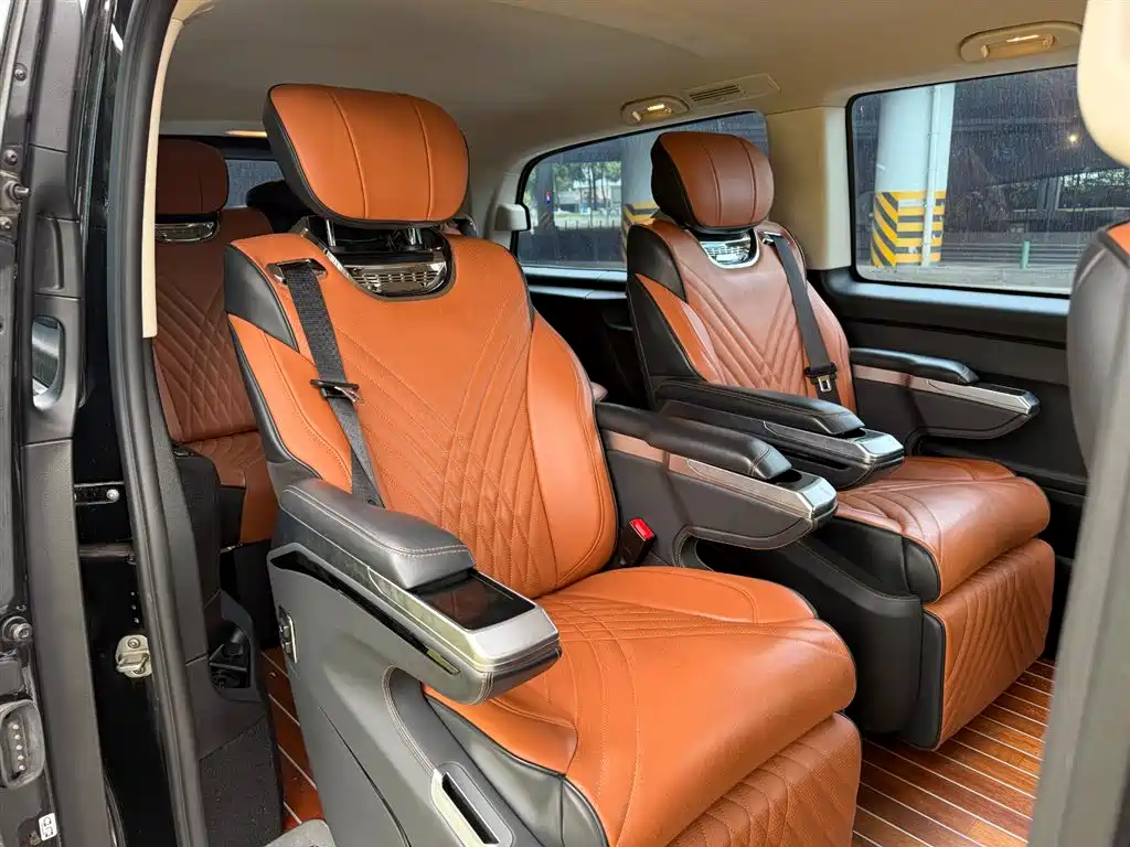 Mercedes-Benz Vito 2024 — фото 10