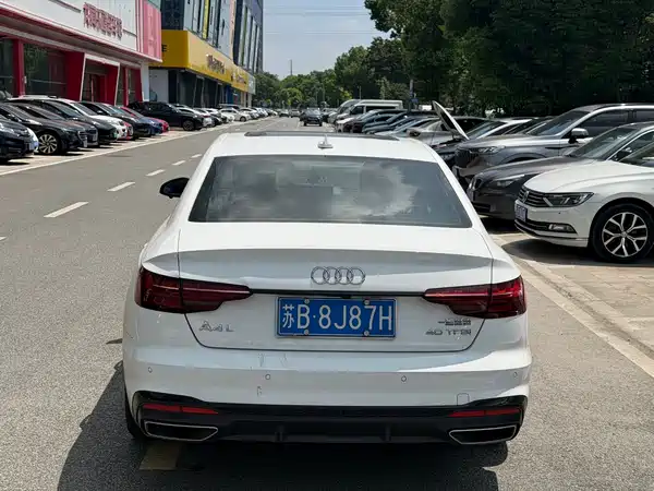 Audi A4L 2022