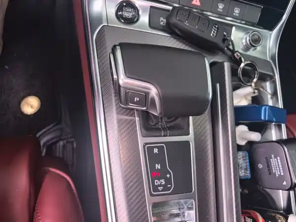 Audi A7L 2024