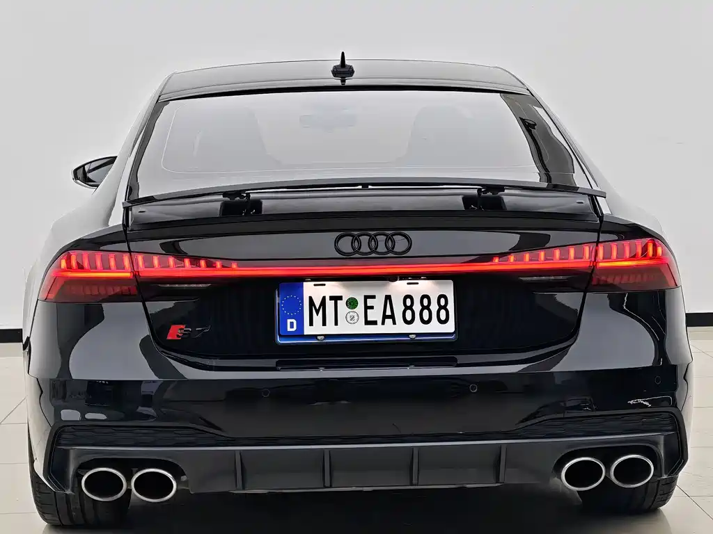 Audi S7 2021 — фото 17