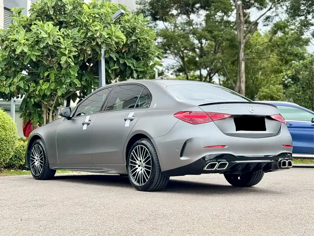 Mercedes-Benz C-Class 2024