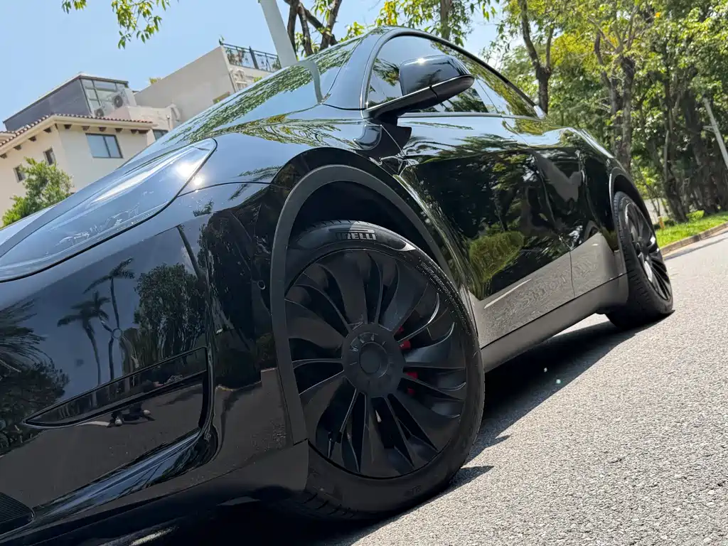 Tesla Model Y 2022 — фото 6