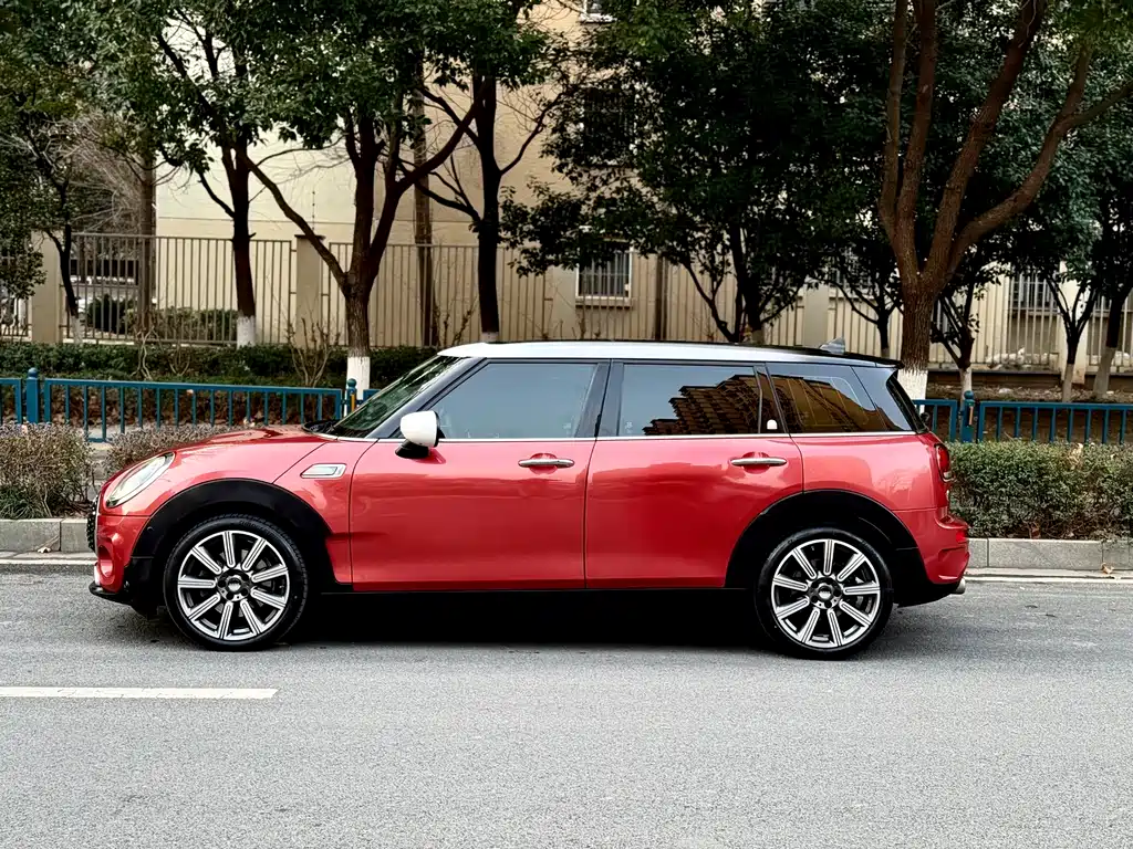 MINI Clubman 2022 — фото 16