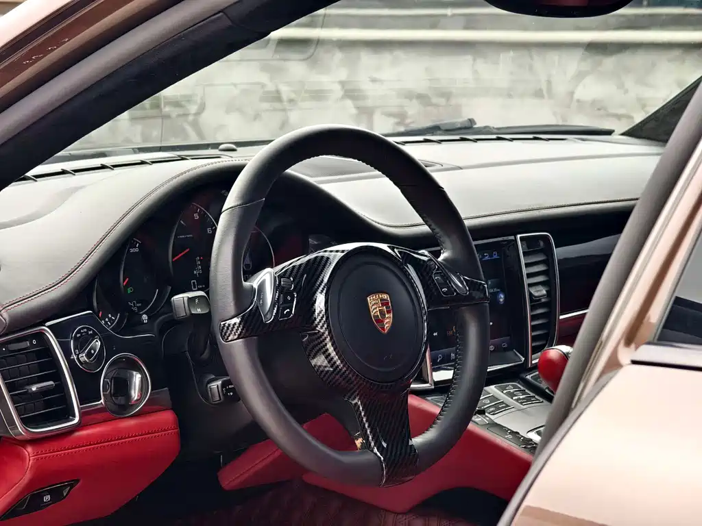 Porsche Panamera 2015 — фото 25