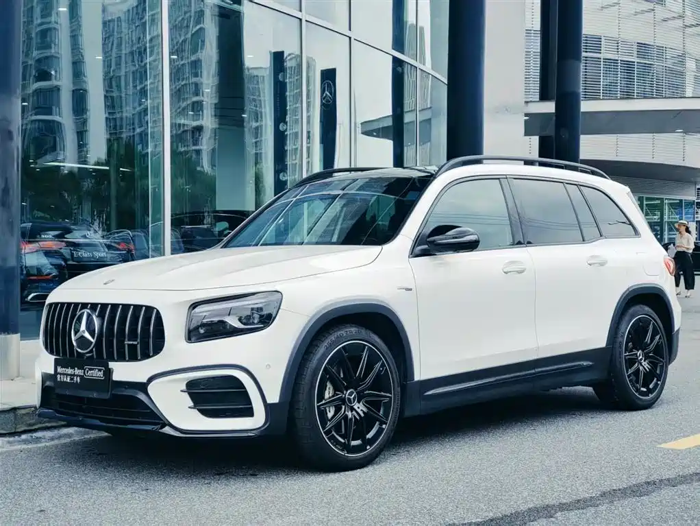 Mercedes-Benz GLB AMG 2025