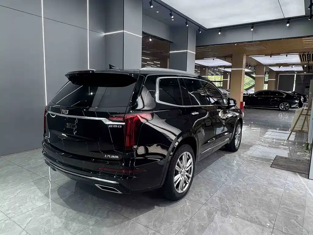 Cadillac XT6 2023