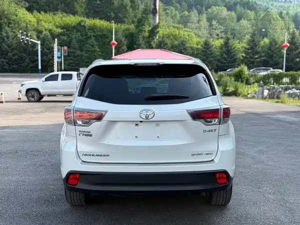 Toyota Highlander 2015