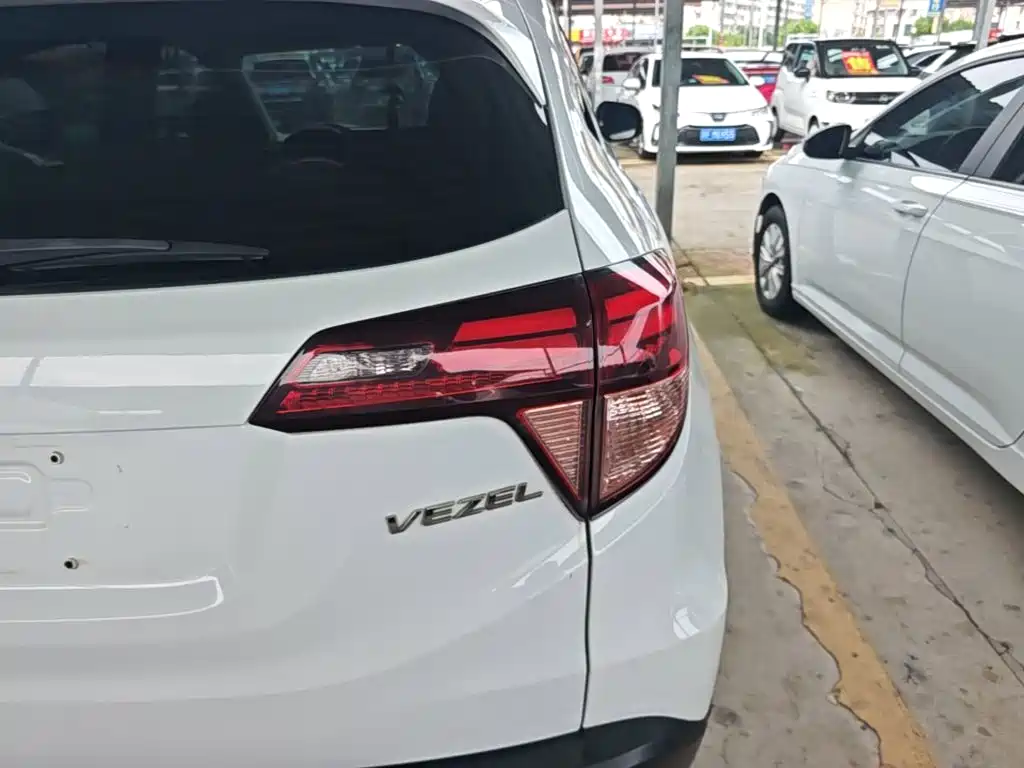 Honda Vezel 2017 — фото 8