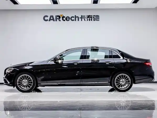 Mercedes-Benz E-Class 2022