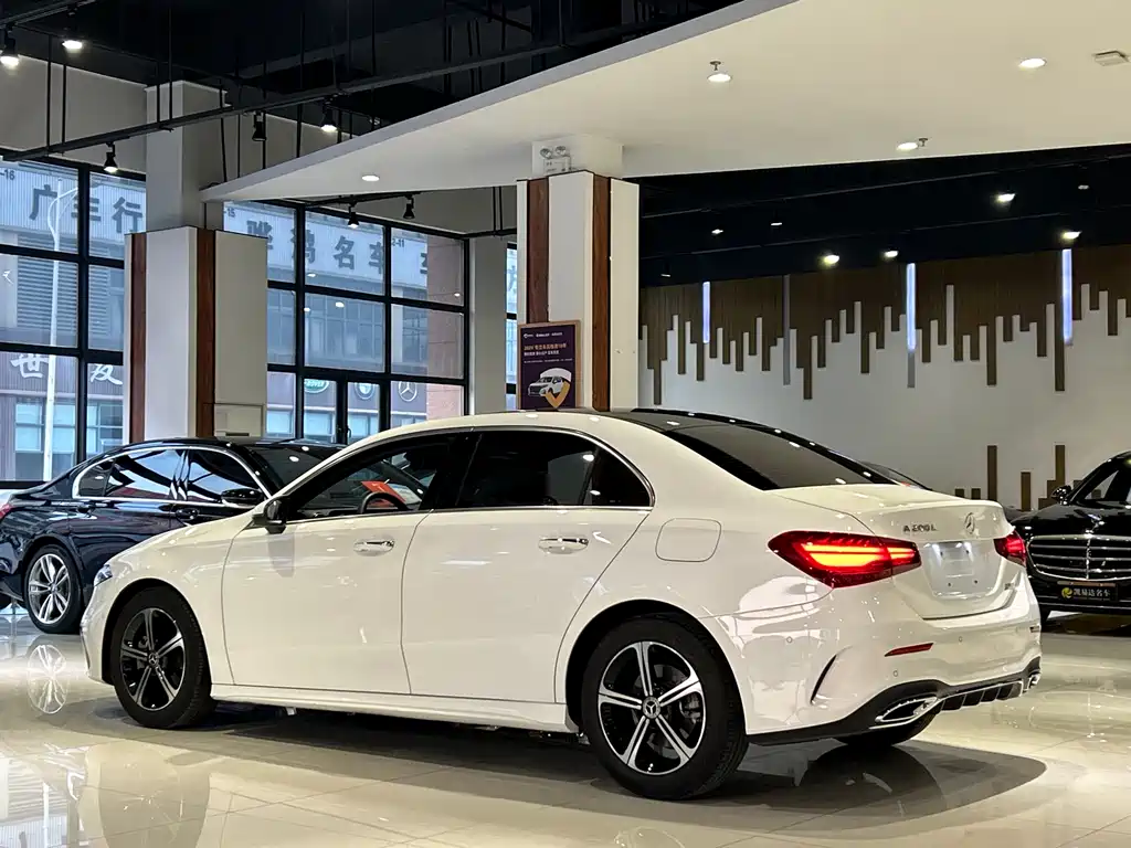 Mercedes-Benz A-Class 2024 — фото 26