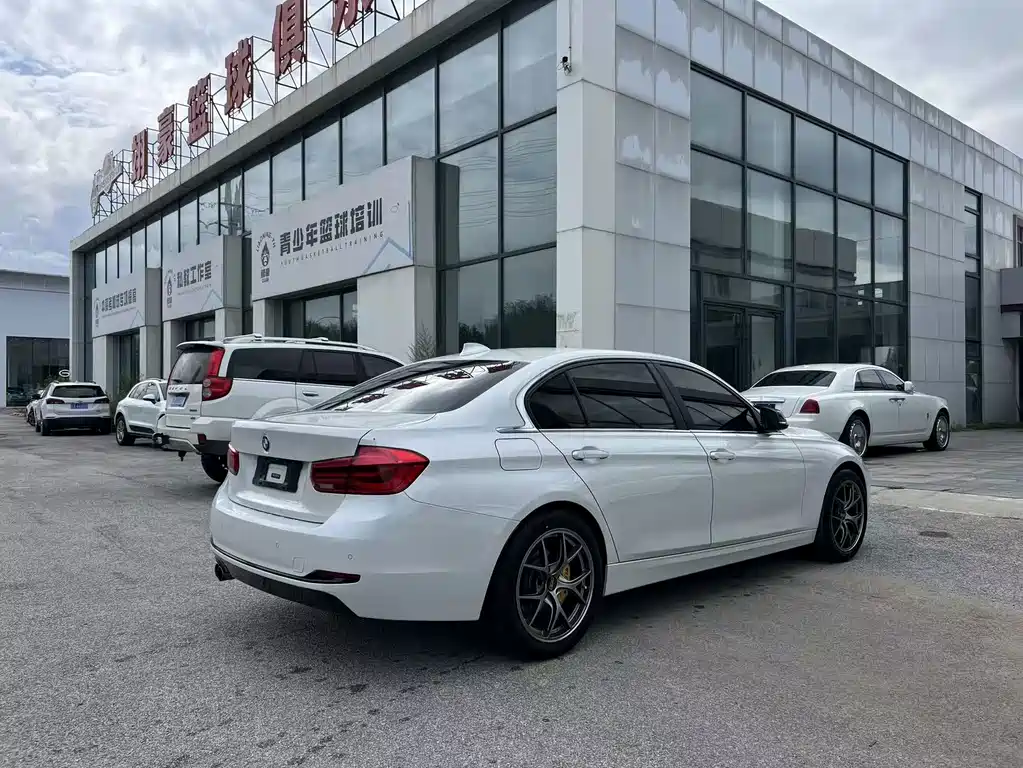 BMW 3 Series 2017