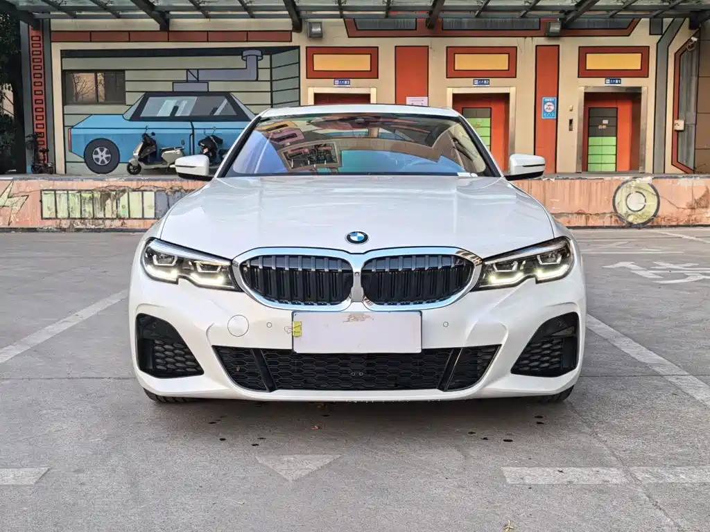 BMW 3 Series 2022