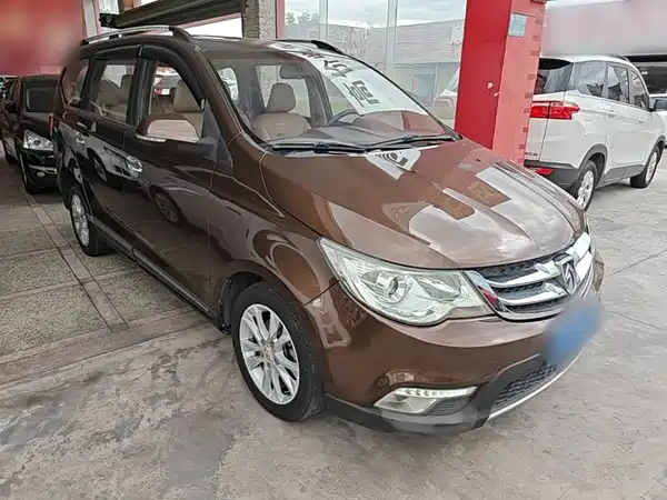 Baojun 730 2014