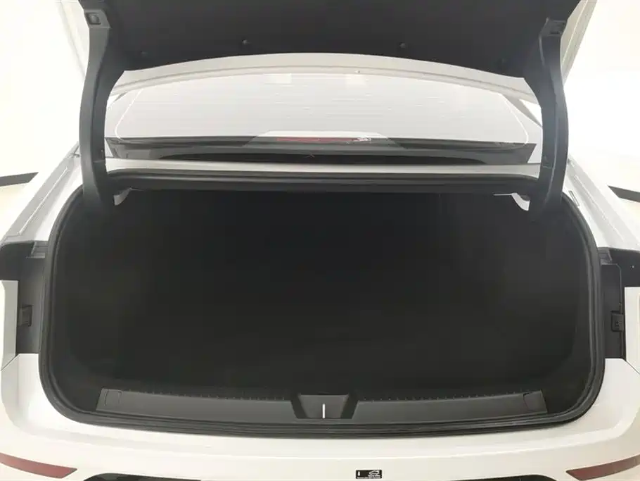 Wuling Starlight 2025