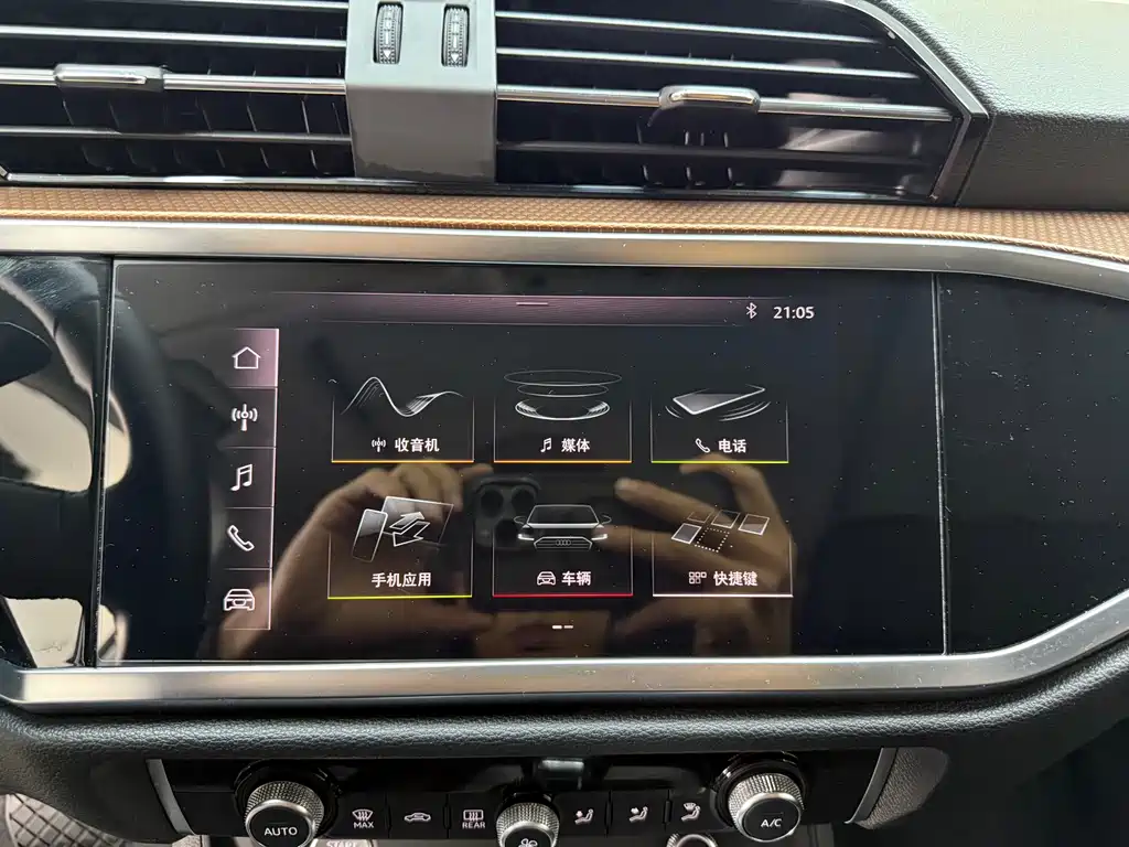 Audi Q3 2020 — фото 18