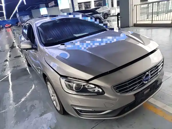 Volvo S60 2015