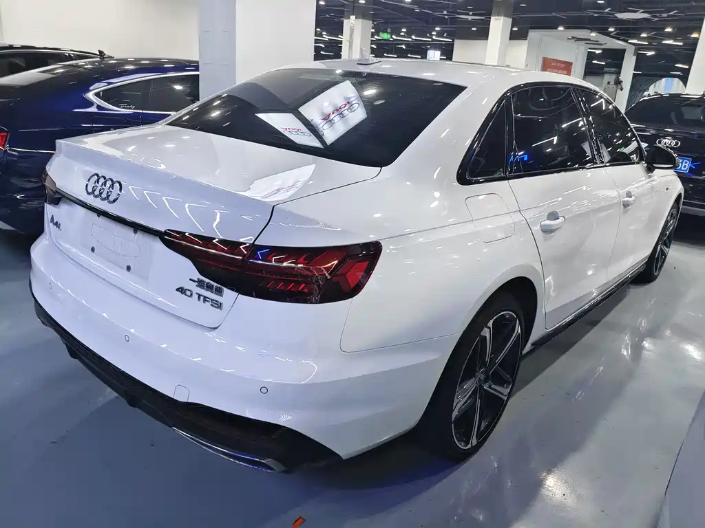 Audi A4L 2024 — фото 18