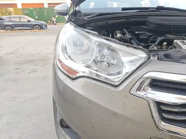 Citroën C4L 2016