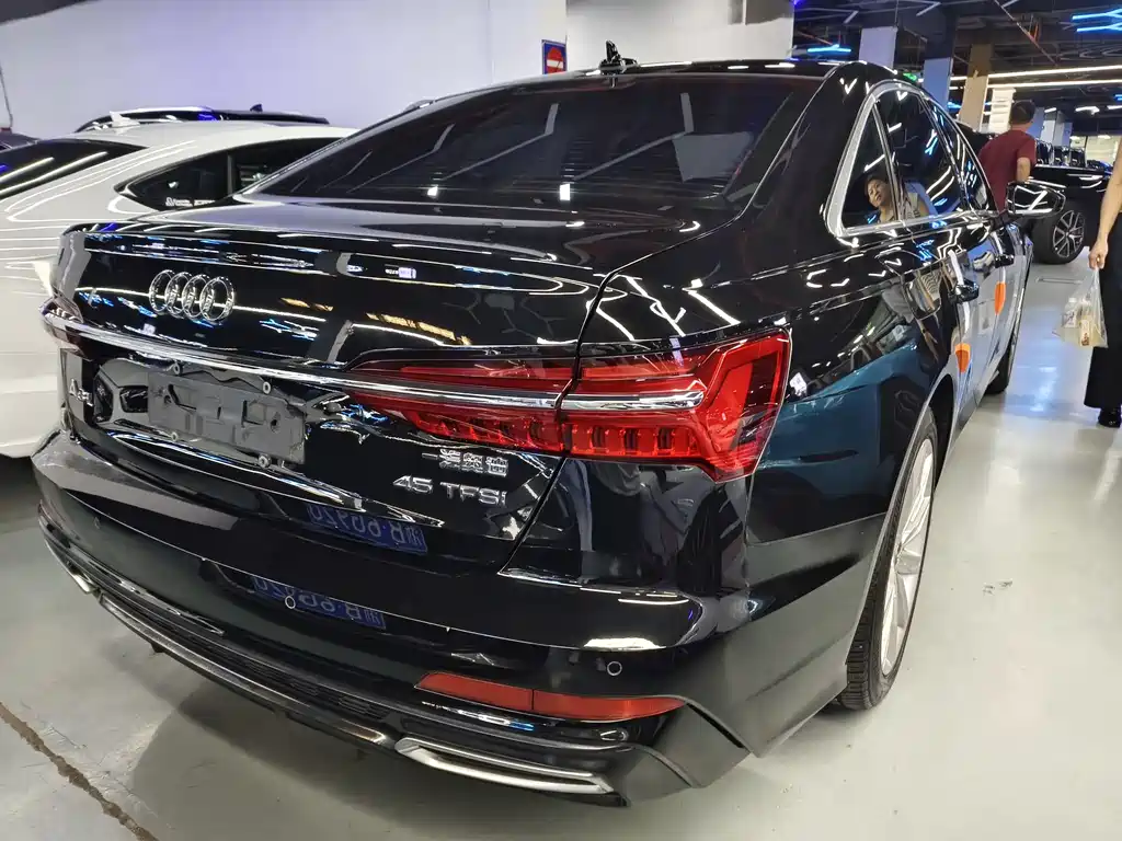 Audi A6L 2021 — фото 15