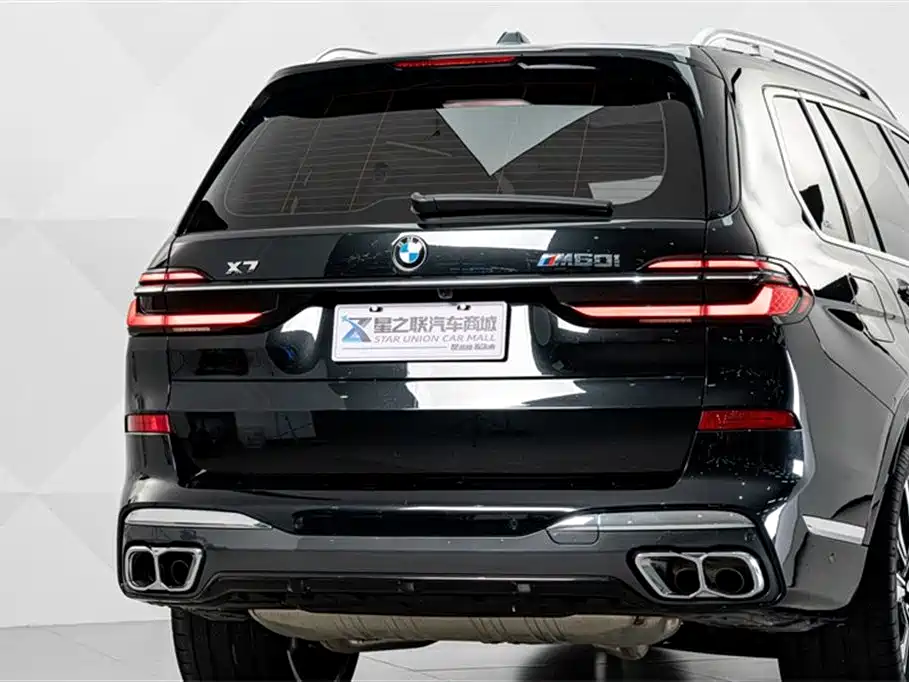 BMW X7 M60i 2025