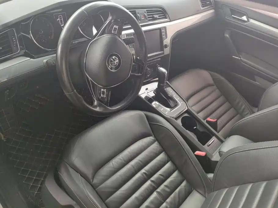 Volkswagen Lamando 2018 — фото 12