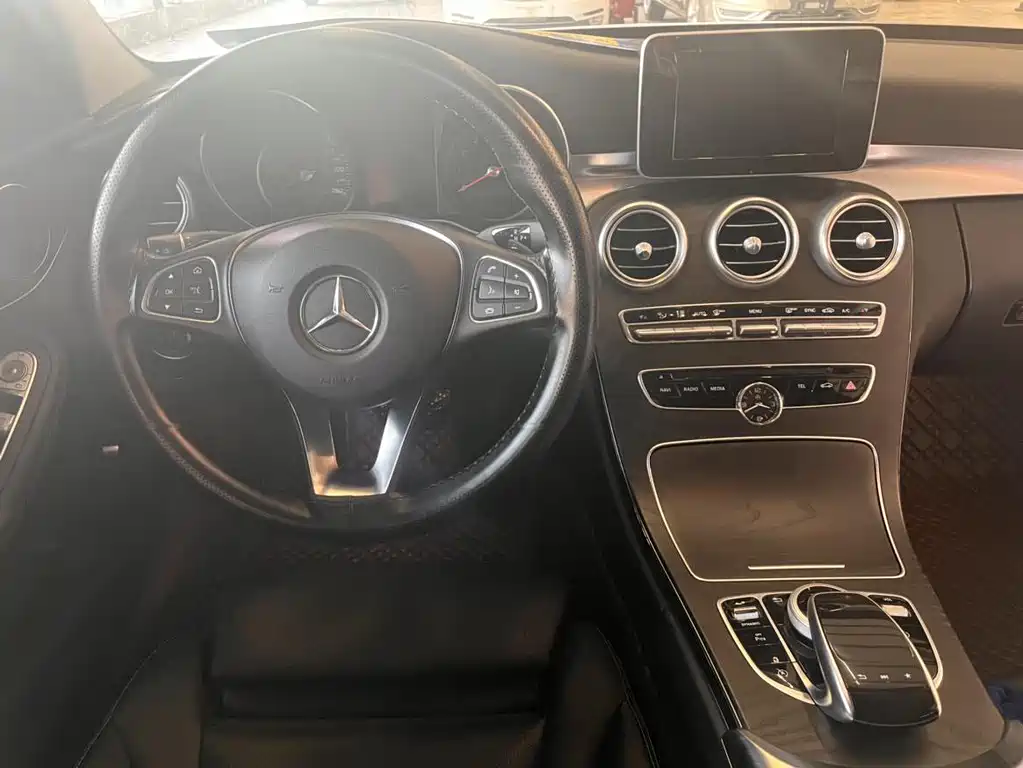 Mercedes-Benz C-Class 2017 — фото 8