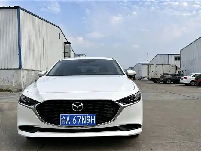 Mazda 3 Axela 2022