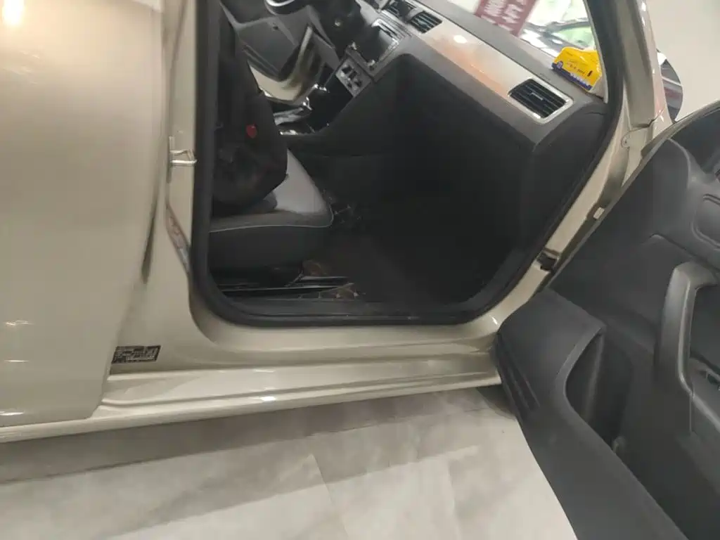 Skoda Rapid 2018 — фото 20