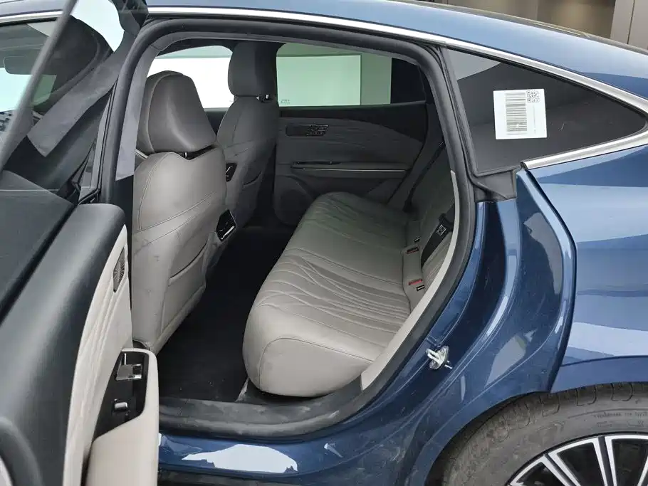 Geely Galaxy Starshine 8 2025 — фото 11