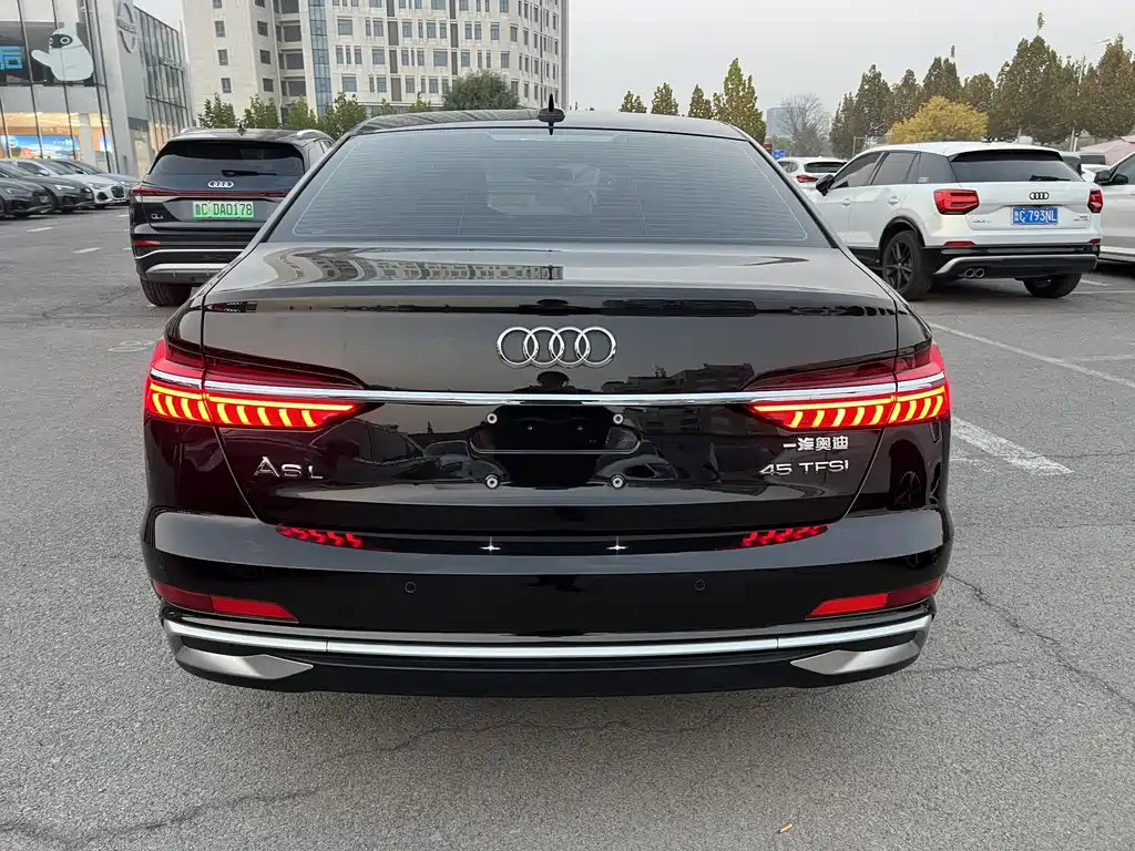 Audi A6L 2023 — фото 3