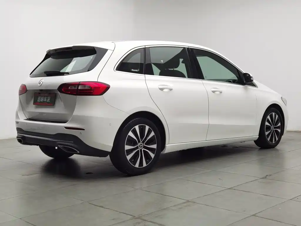 Mercedes-Benz B-Class 2021