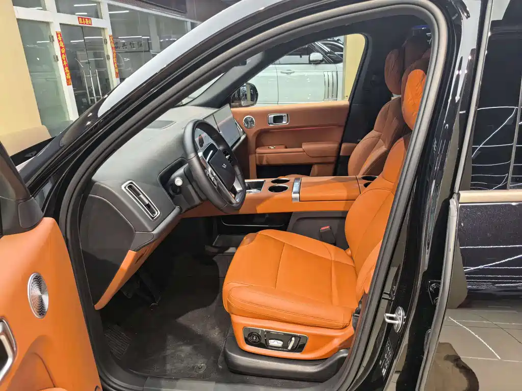 Li Auto Li L9 2025