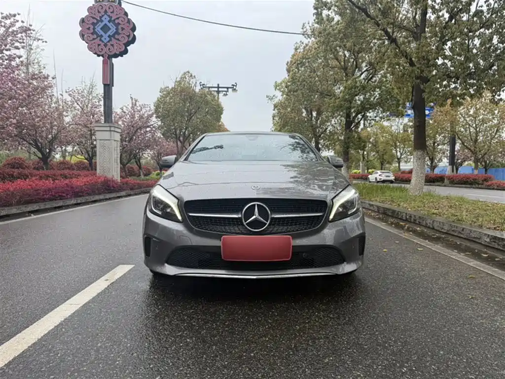 Mercedes-Benz A-Class 2018 — фото 22
