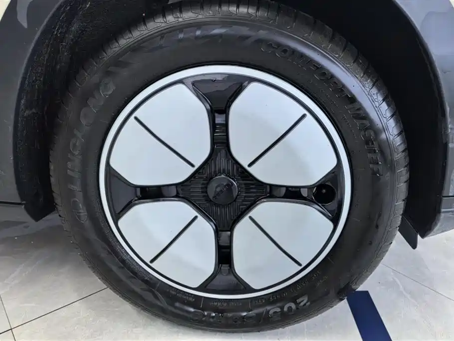 Geely Galaxy Starwish 2025