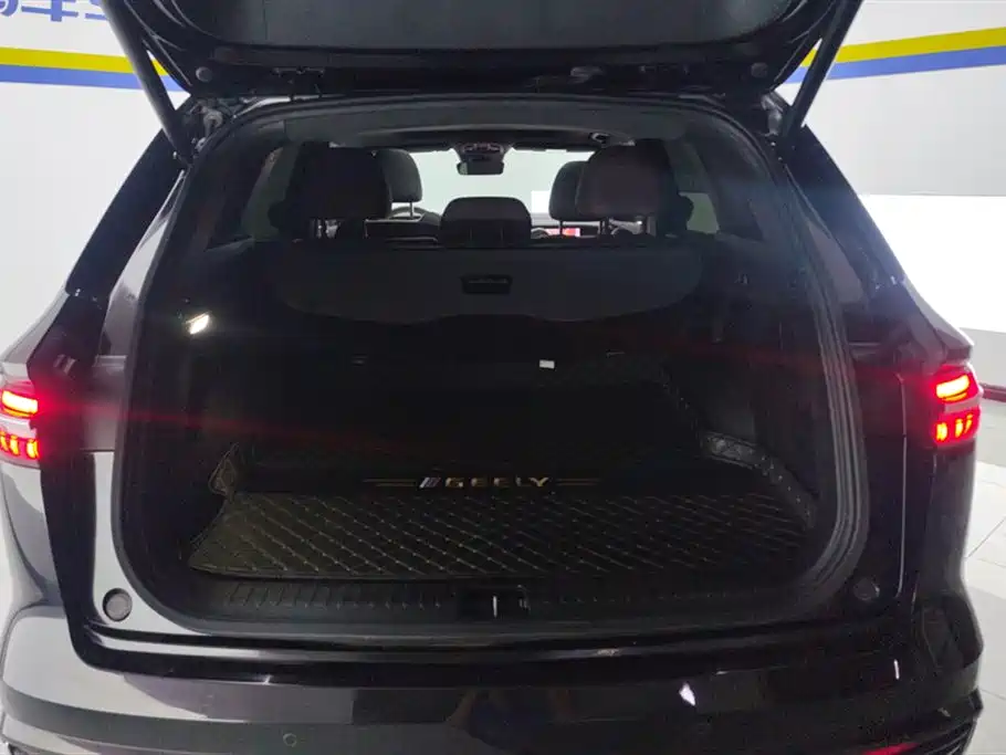 Geely Xingyue L 2022