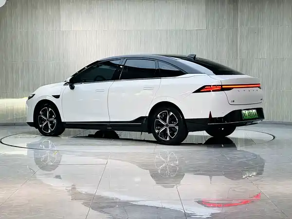 XPeng P5 2022