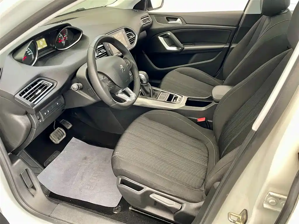 Peugeot 308S 2016