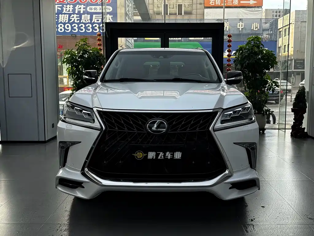 Lexus LX 2019 — фото 2