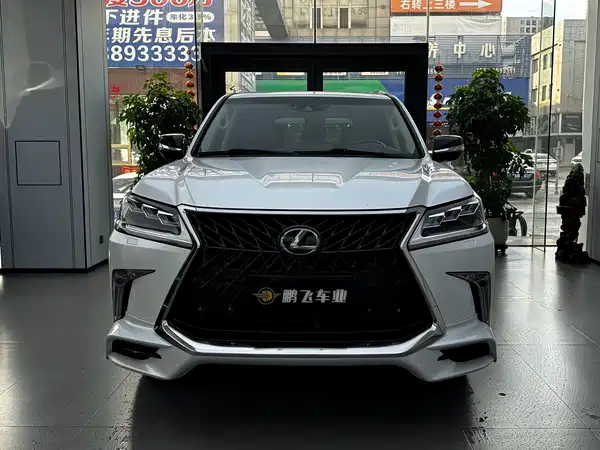 Lexus LX 2019