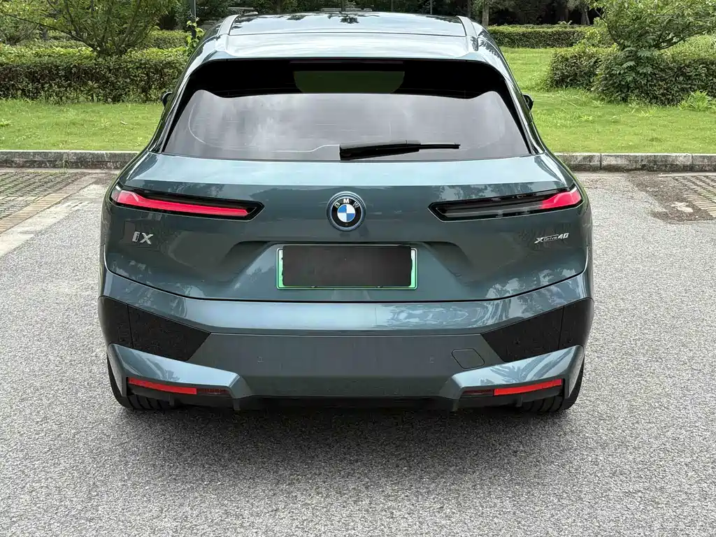 BMW iX 2024 — фото 25