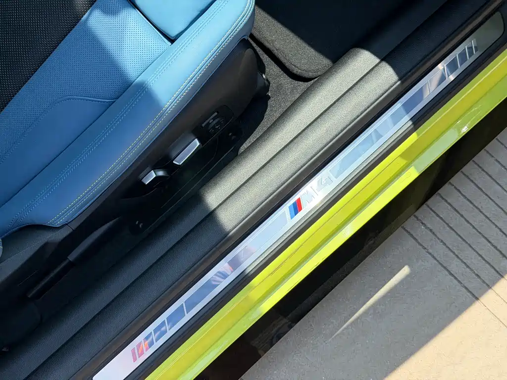 BMW M4 2023 — фото 13